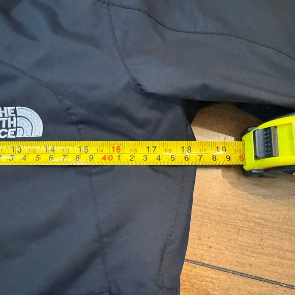 The North Face Black Waterproof Jacket. XS Summit Series Gore-Tex XCR. - Picture 11 of 13
